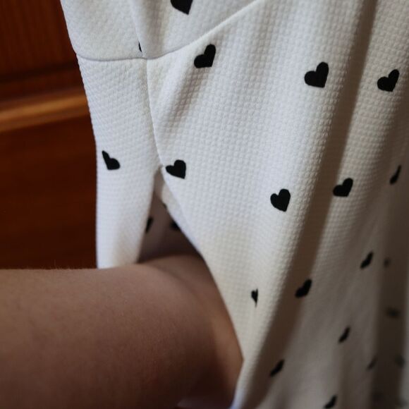 Torrid Black White Mini Dress 2X - Cap Sleeve Heart Polka Dot LoveCore - Picture 5 of 11